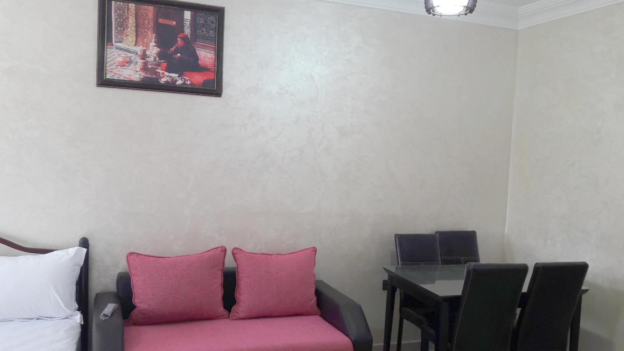 Silia Apartment *